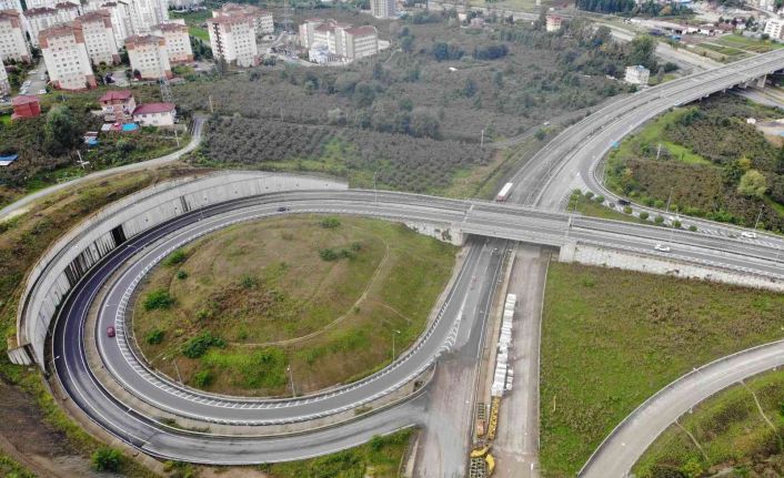 Türkiye’nin en pahalı yol projesi olan Ordu Çevre yolunda çalışmalar sürüyor