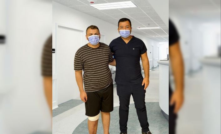 Üç ameliyatın ardından yürümeye başladı