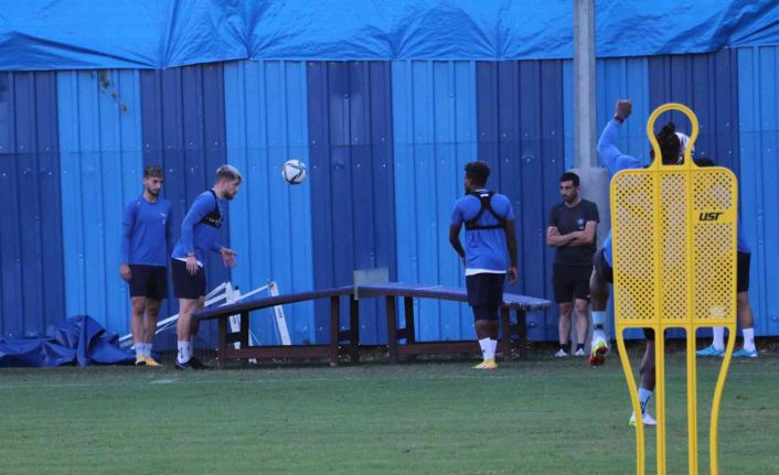 Vincenzo Montella: “Bir tane soru soracaklardı ama yapmadılar, gittiler”