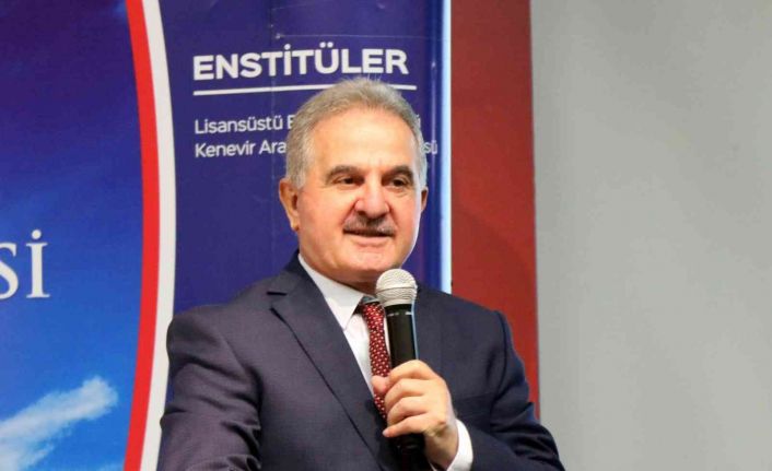 YÖKAK Başkanı Elmas: “Gençlerin değil hocaların değişmesi lazım, hocaların saltanatı bitti”