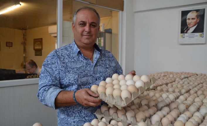 Yumurta çiftlikten pazara kadar en az iki el değiştiriyor