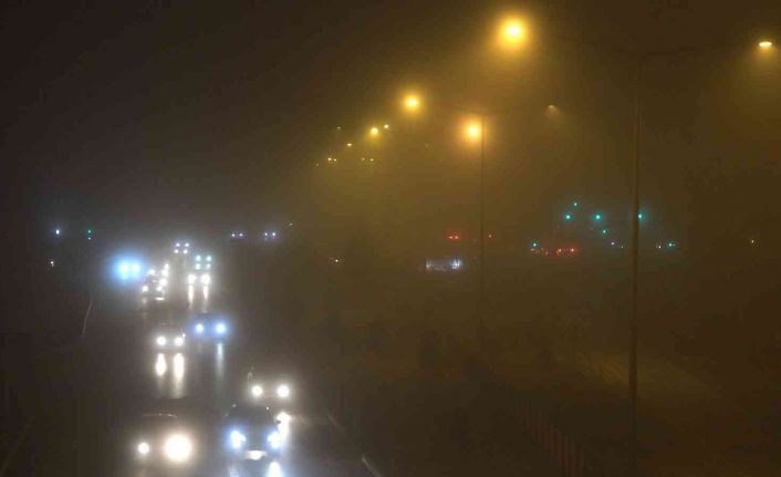 43 ilin geçiş güzergahında gece saatlerinde sis etkili oldu