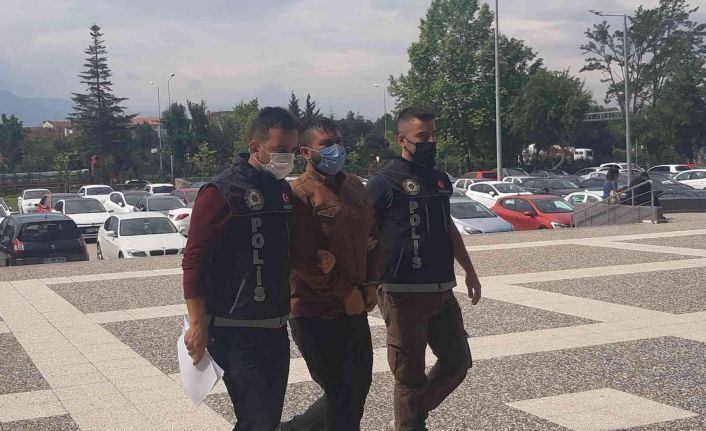 7 kilo esrarla yakalanan sanık: "İlk işimde başarısız oldum"