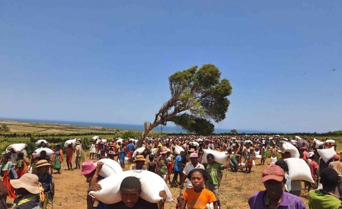 Açlığın tehlikeli boyutlarda olduğu Madagaskar’da 3 bin 370 ailenin yüzü güldü