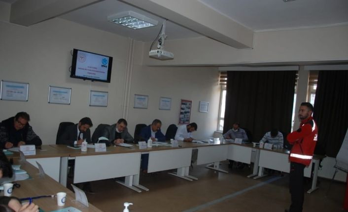 Afyonkarahisar’da hastane çalışanlarına Hastane Afet Planı eğitimi verildi