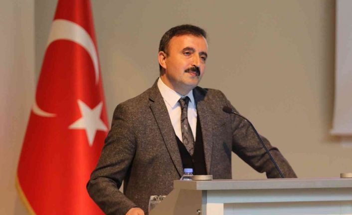 AİÇÜ’de kadına karşı şiddetle mücadele günü konferansı