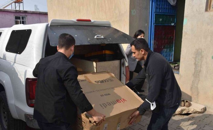 Aileler talepte bulundu, Siirt İl Emniyet Müdürü Yılmaz 5 aileye yardım etti