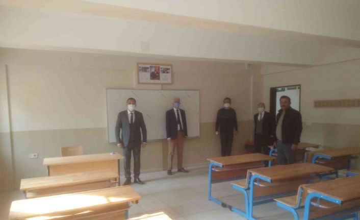 Alaşehir’de 800 öğrenci ’ikili’ eğitimden ’tekli’ eğitime geçiyor