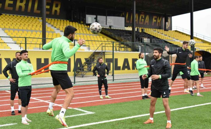 Aliağaspor FK, Manisa Sanayispor’a hazırlanıyor