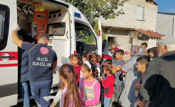 Anne ve 2 çocuğu dumandan zehirlenerek hastanelik oldu