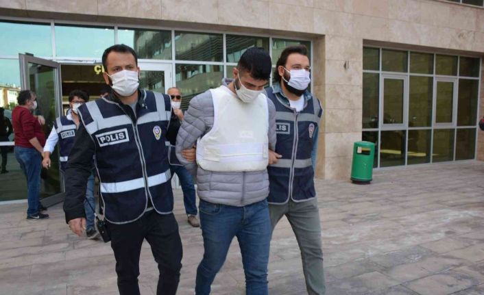Antalya’da bir kuyumcu çalışanını öldürüp, 2 kuyumcudan yaklaşık 4 kilo altın çalan şahıs tutuklandı