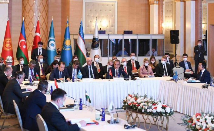 Bakan Özer: “Orhun Değişim programıyla kültürel bağlar geliştirilecek”