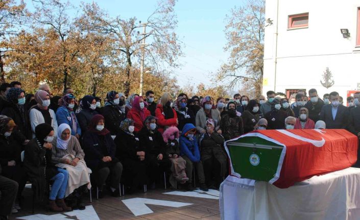 BEÜ Turizm Fakültesi Dekan Vekili Arslan dualarla uğurlandı