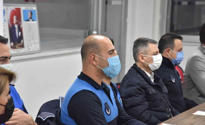 Bilecik’te zabıtalara verilen ’Diksiyon’ ve ’Güzel Konuşma’ kursu renkli görüntülere sahne oldu