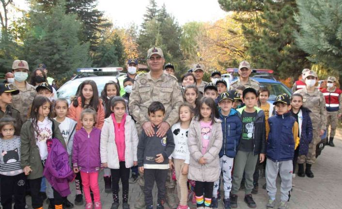 Bingöl’de Dünya Çocuk Hakları Günü etkinliği