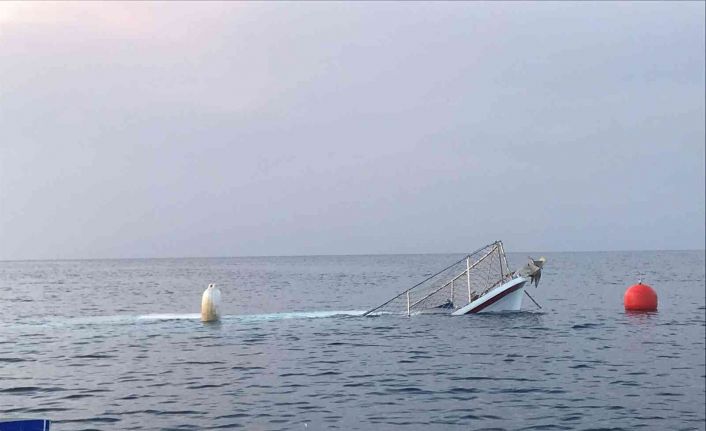 Bodrum’da alargadaki tekne battı