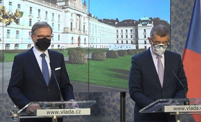Çekya’da mevcut Başbakan ve göreve başlayacak olan Başbakan Fiala’dan ortak aşı kampanyası