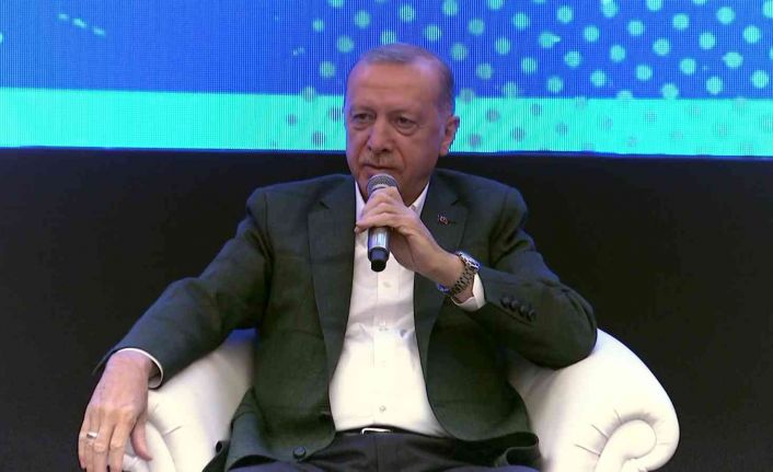 Cumhurbaşkanı Erdoğan, Truva Müzesi’nde Ezineli Yahya Çavuş Belgeseli Galası’nda gençler ile buluştu