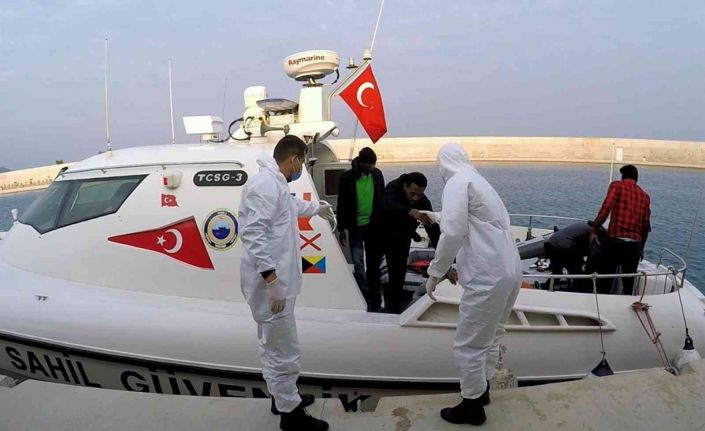 Datça’da 6 düzensiz göçmen kurtarıldı