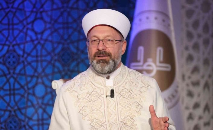 Diyanet İşleri Başkanı Erbaş: “Çocuklarımız yalan söylediğimize hiç şahit olmayarak büyüsünler”