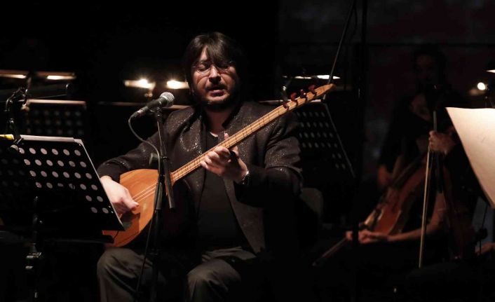 ’Dostlar Beni Hatırlasın-Bir Aşık Veysel Hikayesi’ konseri