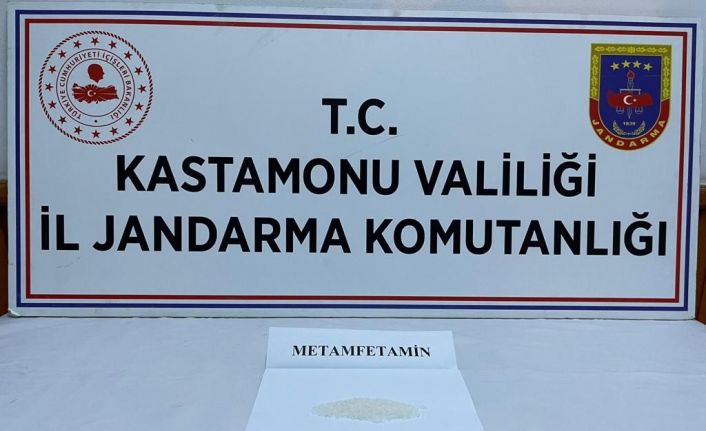 Durdurulan araçta metamfetamin ele geçirildi
