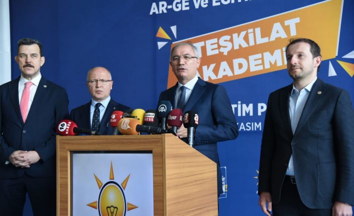 Efkan Ala: “Arkadaşlarımız buradan aldığı bilgiyi memleketin bütün hücrelerine taşıyacak”