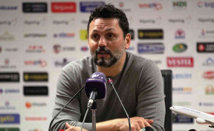 Erol Bulut: "Hak ettiğimiz bir 3 puan aldık, takımımı tebrik ediyorum"