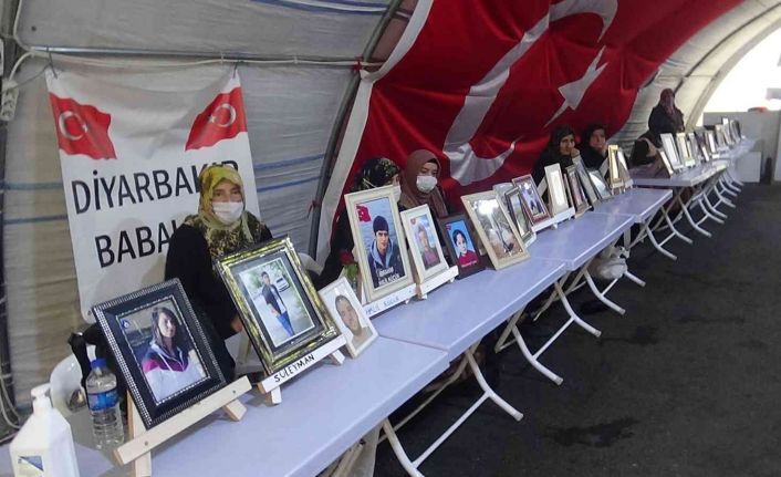 Evlat nöbetindeki aileler 817 gündür çocuklarını HDP ve PKK’dan istiyor