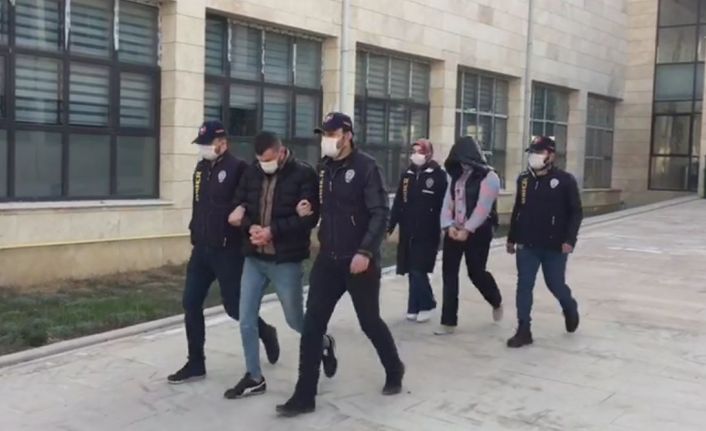 Garanti kupon diyerek 43 kişiyi 479 bin lira dolandırdılar