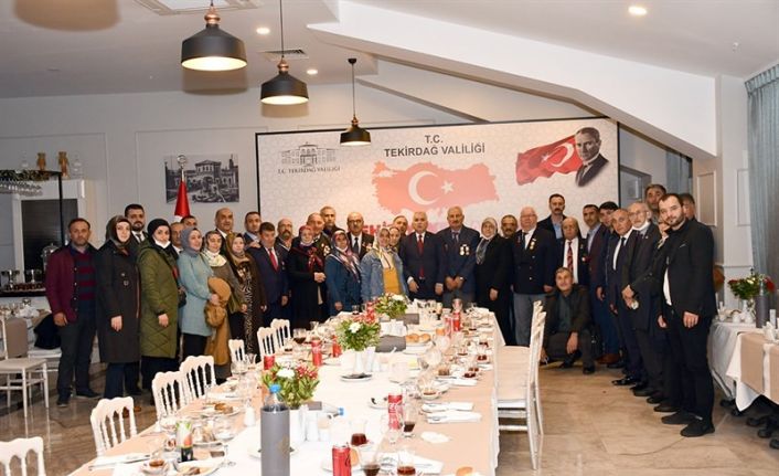 Gazi ve şehit yakınlarıyla vefa yemeği