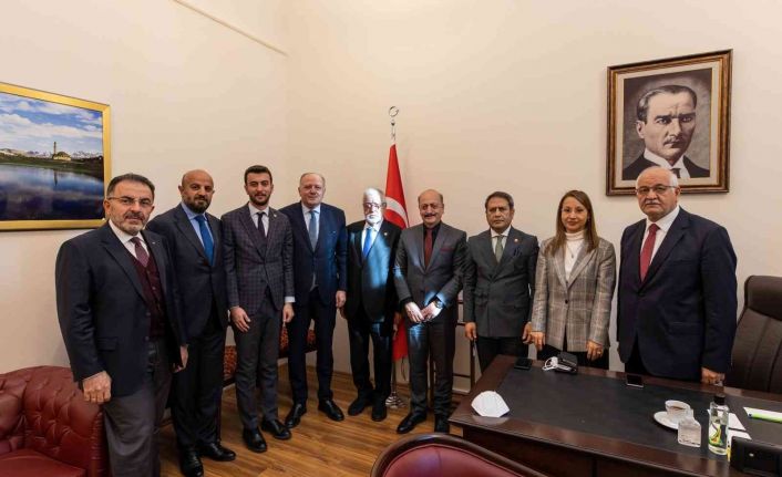 Gaziantep Milletvekilleri Çalışma ve Sosyal Güvenlik Bakanı Bilgin ile görüştü