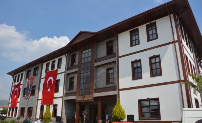 Germencik Belediyesi, belediye binasına kavuştu