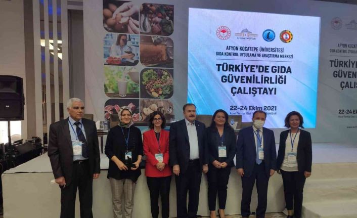 Gıda güvenirliği çalıştayında arıların önemini vurguladı