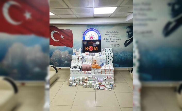 Hatay’da barkod numarası kazınmış bin 267 kutu tıbbi ilaç ele geçirildi