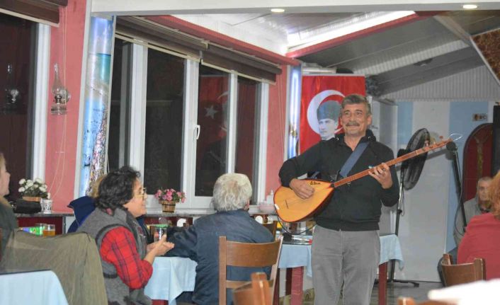 Hem eğlendiler hem yemek yediler hem de prova yaptılar