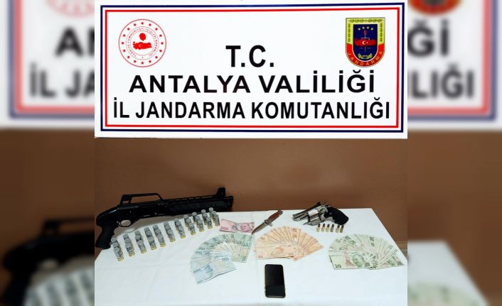 Hipodrom inşaatından 60 bin TL’lik bakır kablo çalan 4 şüpheliden 3’ü yakalandı