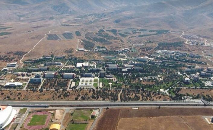İnönü Üniversitesi’nden 10 Akademisyen “Dünyanın En Etkili Bilim İnsanları” listesinde