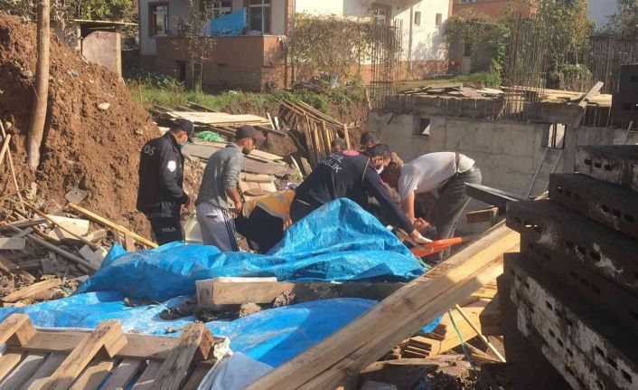 İnşaattan düşerek yaralandı