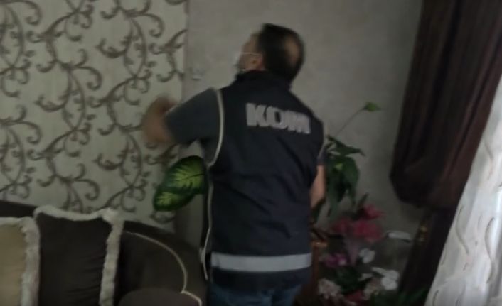 İş yerlerine "kaçak telefon" operasyonu