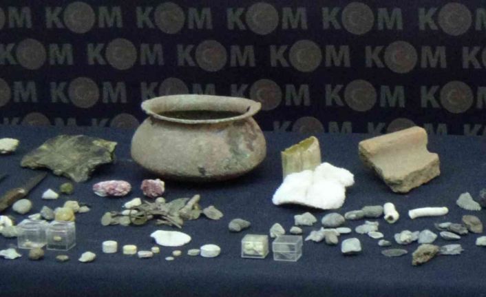 İstanbul’da 774’ü sikke olmak üzere bin 730 parça tarihi eser ele geçirildi