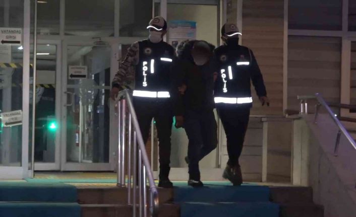 Kaçak tütün taciri "şok denetim" uygulamasında yakalandı: 17 bin lira ceza yedi