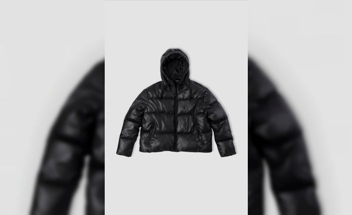 Kadın montları rafları süslüyor