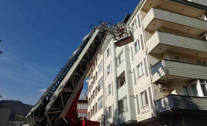 Karabük’te apartmandaki ‘gaz kokusu’ ekipleri harekete geçirdi