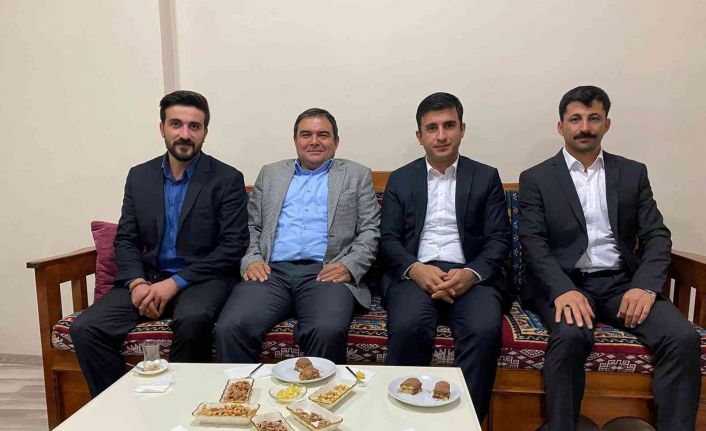 Kaymakam Balcı, 10 yıl önce eğitimine destek olduğu öğretmene misafir oldu