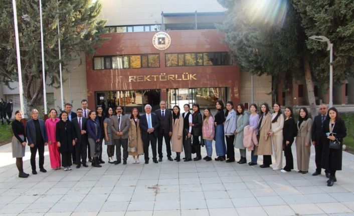 Kazakistanlı 25 öğrenci Fırat Üniversitesi’nde staj yapacak