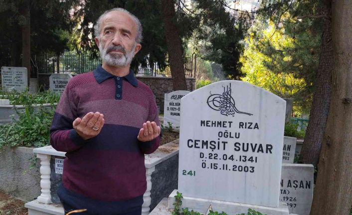 Kenan Evren’e tepki gösteren eski eserler sevdalısı Suvar mezarı başında anıldı