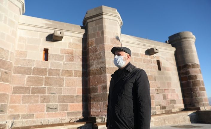 Kocasinan, Gök Gözlem Evi ile gözü daha yükseklerde