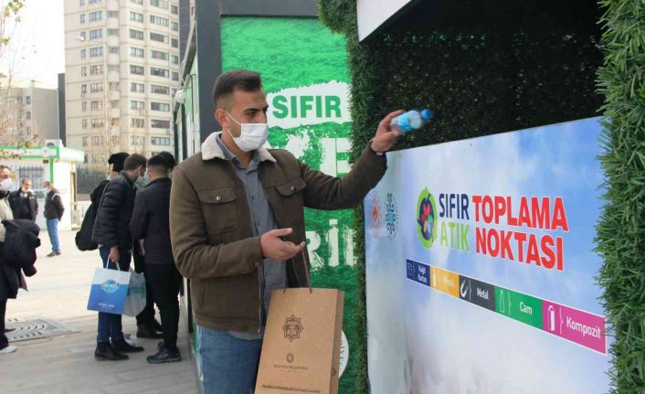 Konya’da 5 plastik veya cam şişe getirene Konyaspor maçı bileti verildi