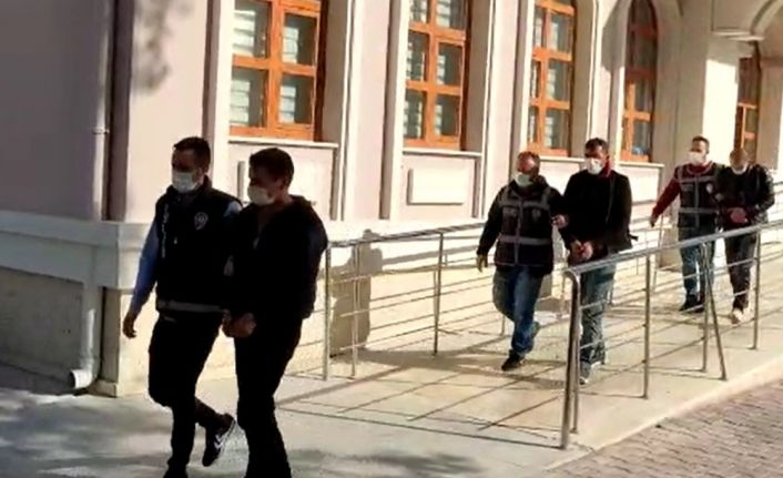 Konya’da hırsızlık olayına karışan 3 kişi adliyeye sevk edildi